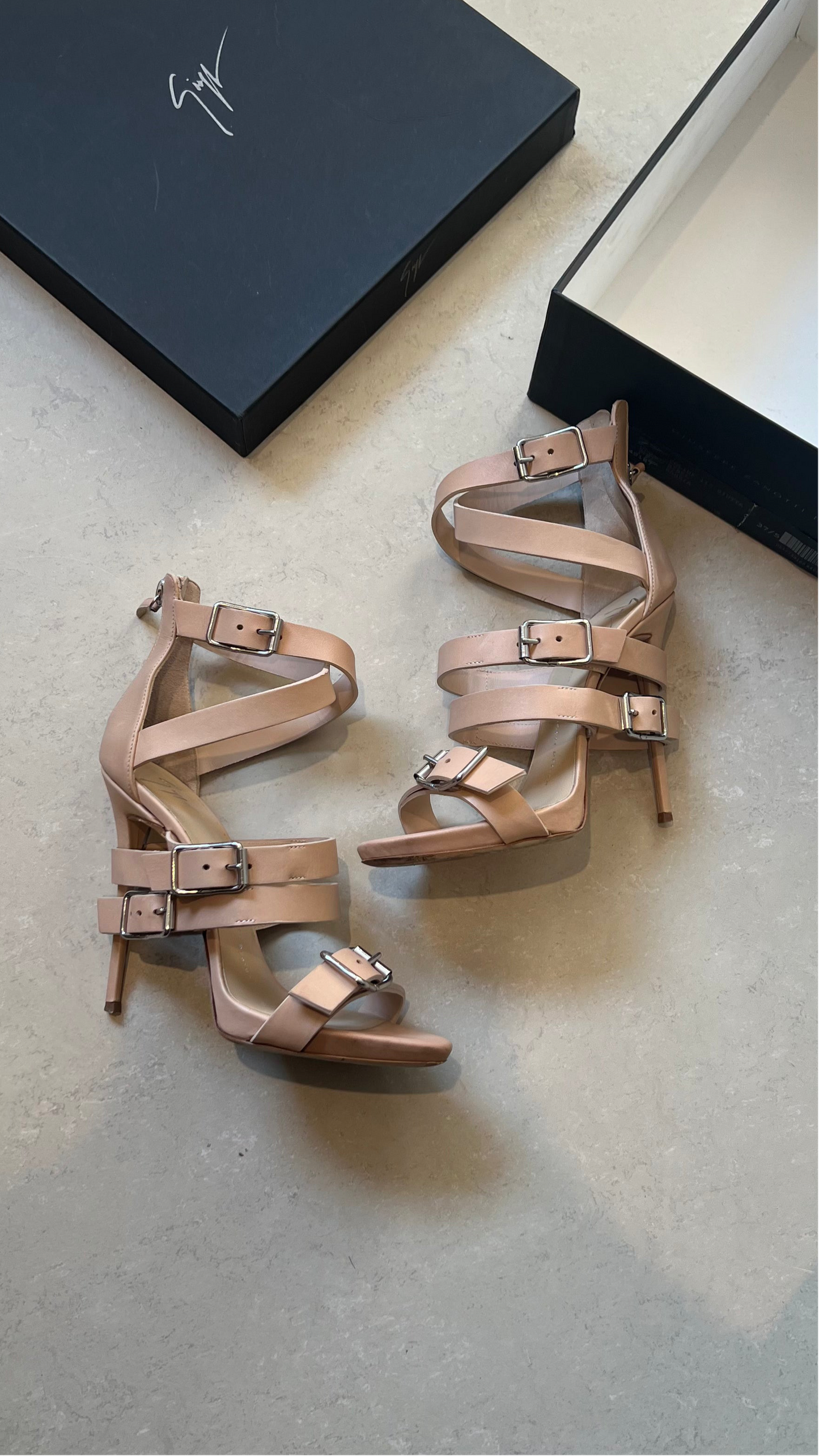 GIUSEPPE ZANOTTI - BEIGE WRAP AROUND BUCKLE STRAP EU 37.5