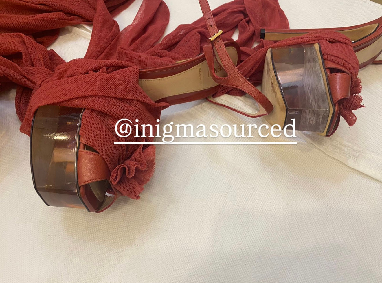 Fendi Cinderella lucite SS2010 Eu 41