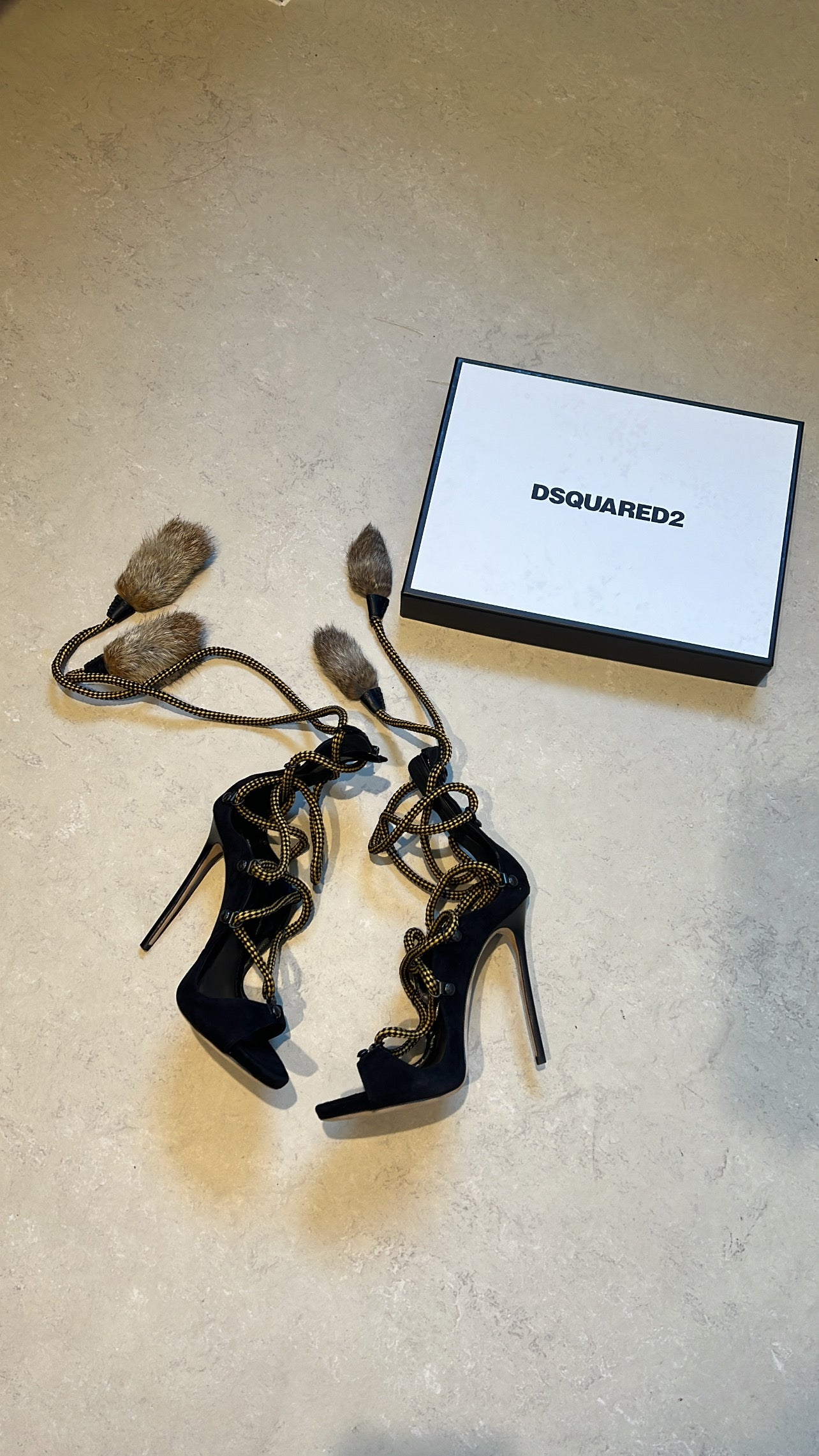 DSQUARED2 - Riri fur sandals EU 39