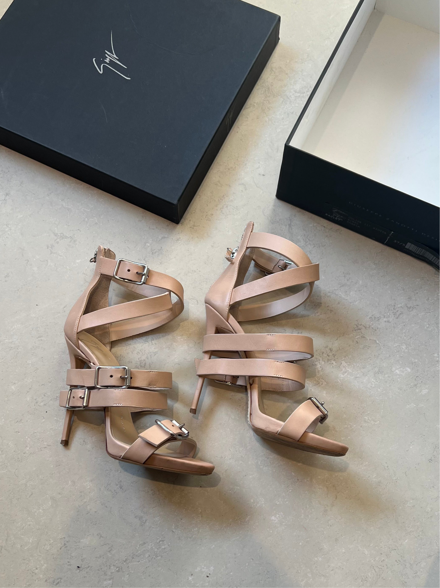 GIUSEPPE ZANOTTI - BEIGE WRAP AROUND BUCKLE STRAP EU 37.5