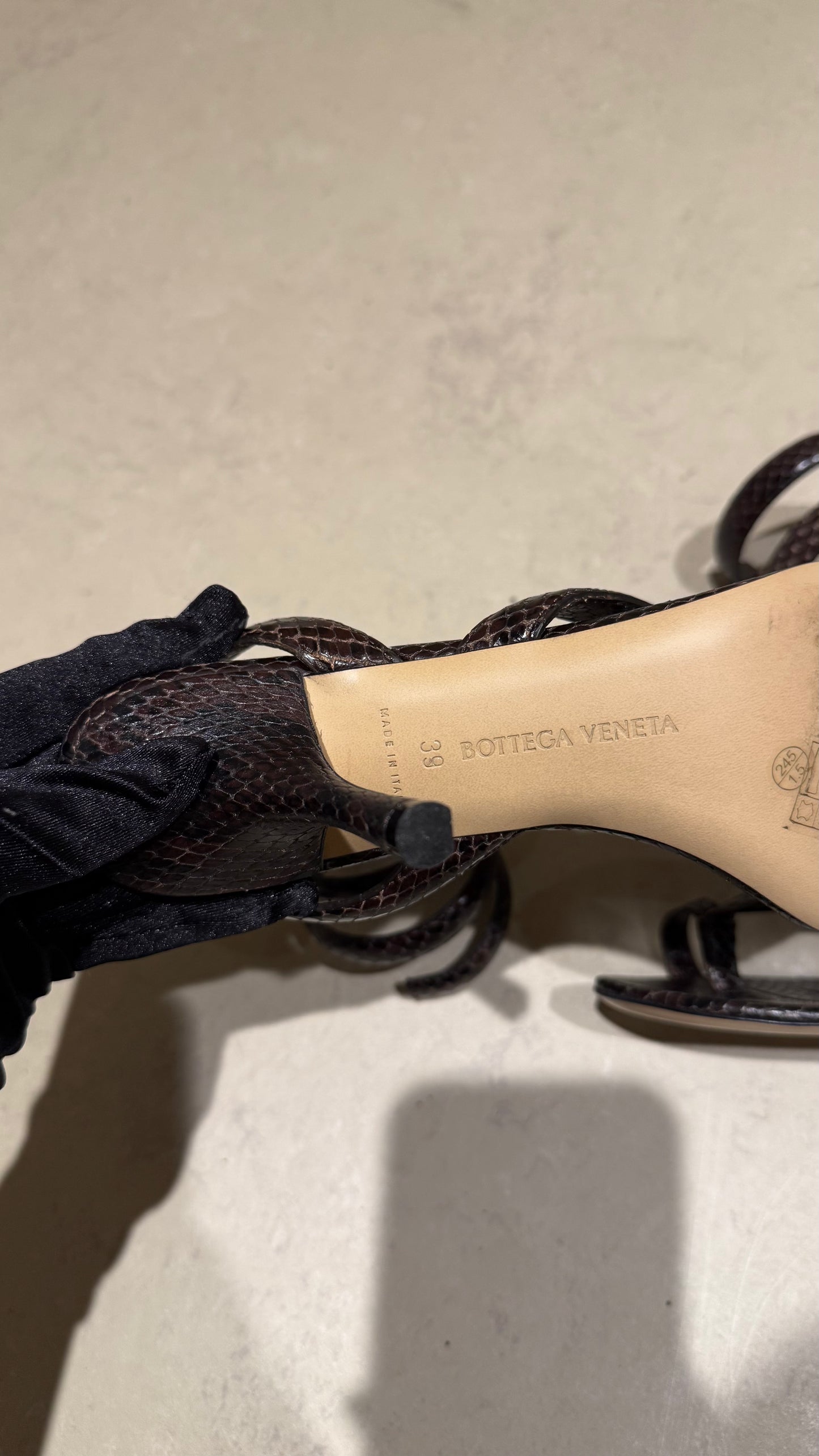 Bottega venetta spiral heels | no box or dust bags - EU 39